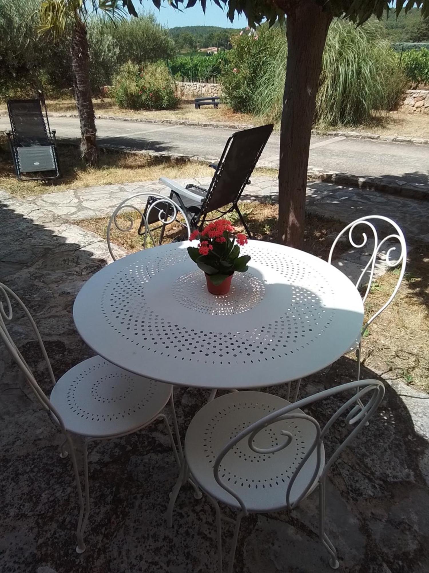 Cotignac Sejour Vacances מראה חיצוני תמונה